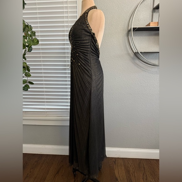 Sue Wong Nocturne Halter Pleated Beaded Gown Size 8 Travilla Style Black & Gold - Picture 3 of 8